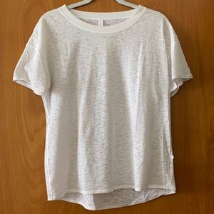 Lululemon white t-shirt